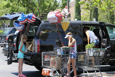 Denise Richards Poster 2751787