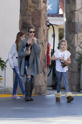 Denise Richards Poster 2751889