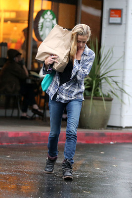 Denise Richards Poster 2751998