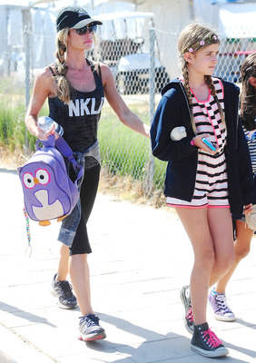 Denise Richards Poster 2752013