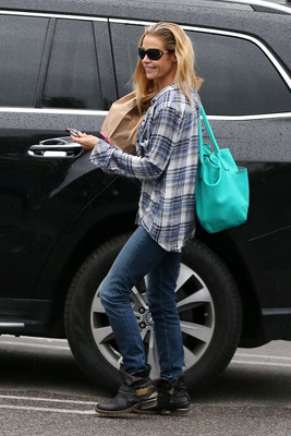 Denise Richards Poster 2752138