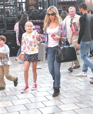 Denise Richards Poster 2752293