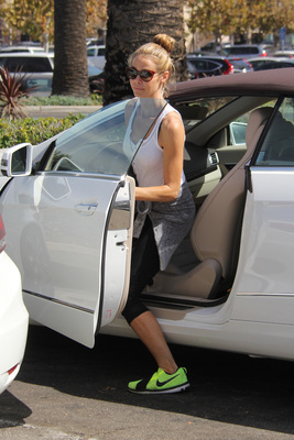 Denise Richards Poster 2752347