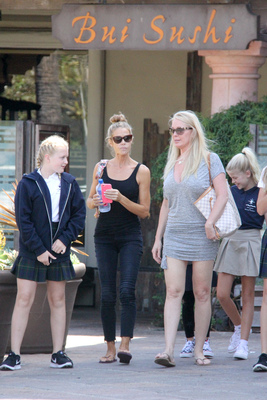 Denise Richards Poster 2752365