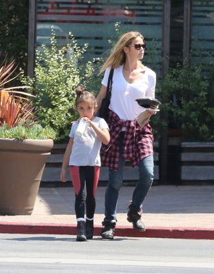 Denise Richards Poster 2752373