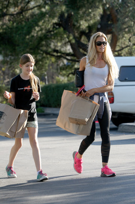 Denise Richards Poster 2752444