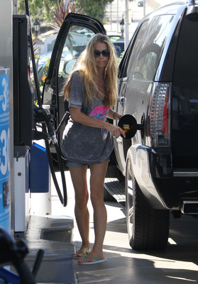 Denise Richards Poster 2752497