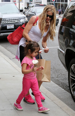 Denise Richards Poster 2752502