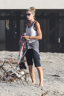 Denise Richards Poster 2752583