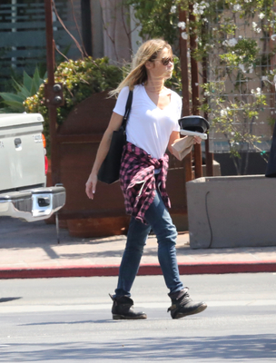 Denise Richards Poster 2752612