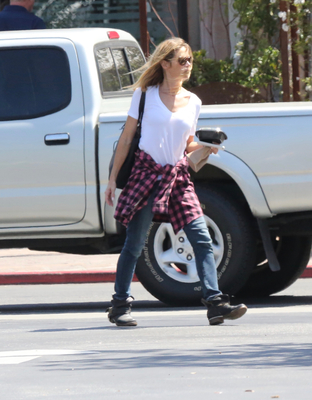 Denise Richards Poster 2752753