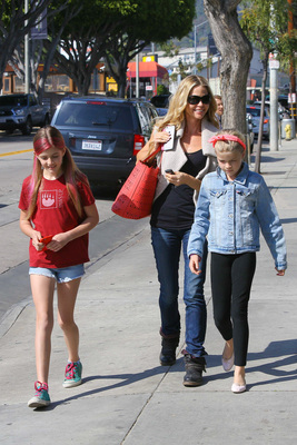 Denise Richards Poster 2752764