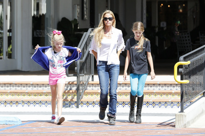 Denise Richards Poster 2752802