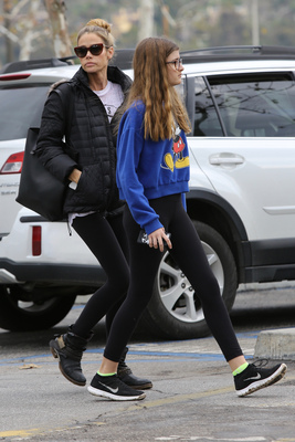 Denise Richards Poster 2753023