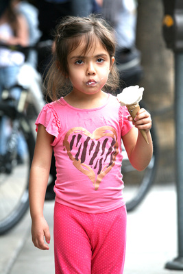 Denise Richards Poster 2753047