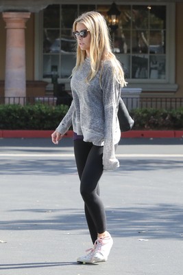 Denise Richards Poster 2753105