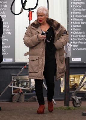 Denise Welch Poster 2753782