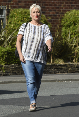 Denise Welch Poster 2753811