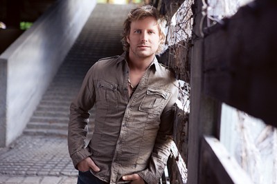 Dierks Bentley Poster 2199075