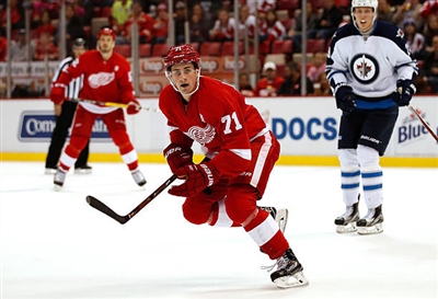 Dylan Larkin Poster 3554795