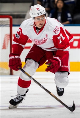 Dylan Larkin Poster 3554851