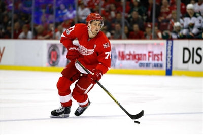 Dylan Larkin Poster 3554860