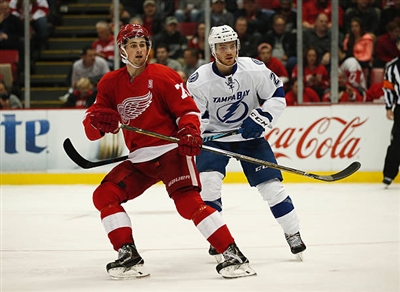 Dylan Larkin Poster 3554864