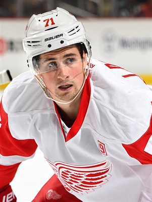 Dylan Larkin Poster 3554923