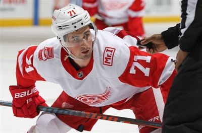 Dylan Larkin Poster 3555003