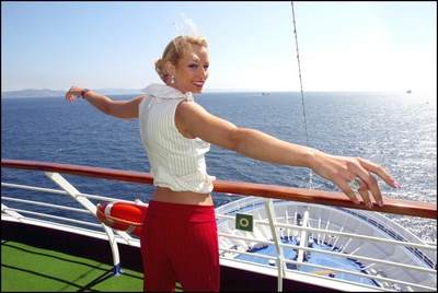 ELODIE GOSSUIN Poster 2079896