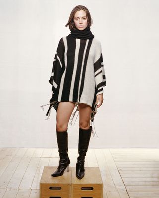 Eliza Dushku Poster 2066427