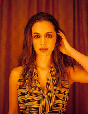 Eliza Dushku Poster 2076595