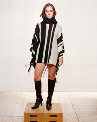 Eliza Dushku Poster 3826367