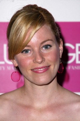 Elizabeth Banks Poster 1245487