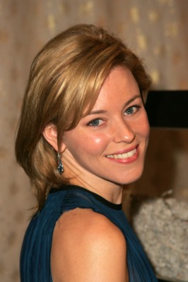 Elizabeth Banks Poster 1364353