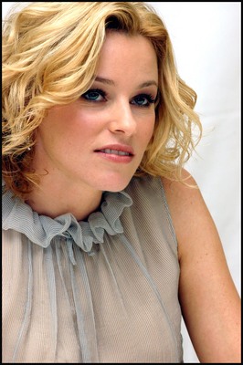 Elizabeth Banks Poster 2233124