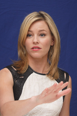 Elizabeth Banks Poster 2446377