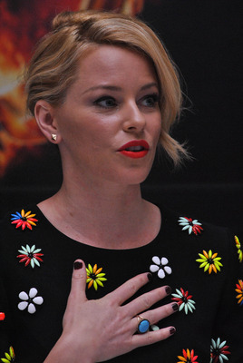 Elizabeth Banks Poster 2489356