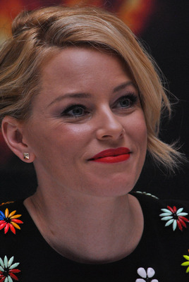 Elizabeth Banks Poster 2489358