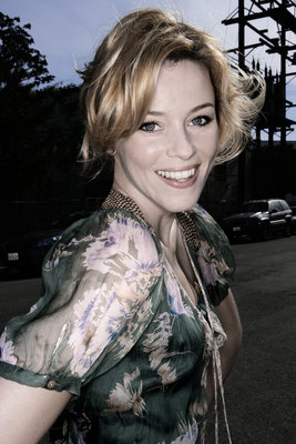 Elizabeth Banks Poster 2531970