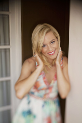 Elizabeth Banks Poster 2531993