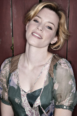 Elizabeth Banks Poster 2532010