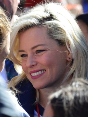 Elizabeth Banks Poster 3015498