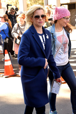 Elizabeth Banks Poster 3015529