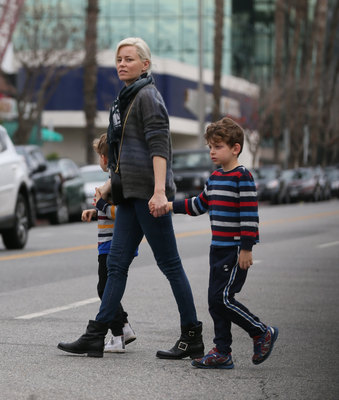 Elizabeth Banks Poster 3162756