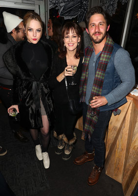 Elizabeth Gillies Poster 3003746