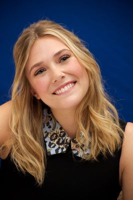 Elizabeth Olsen Poster 2250452