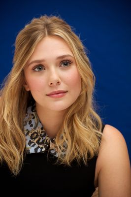 Elizabeth Olsen Poster 2250453