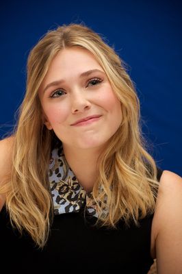 Elizabeth Olsen Poster 2250457