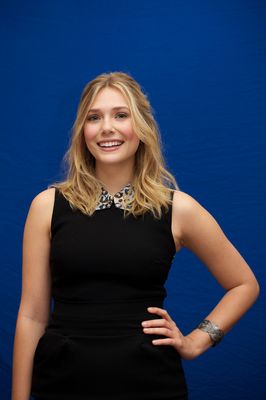 Elizabeth Olsen Poster 2250459